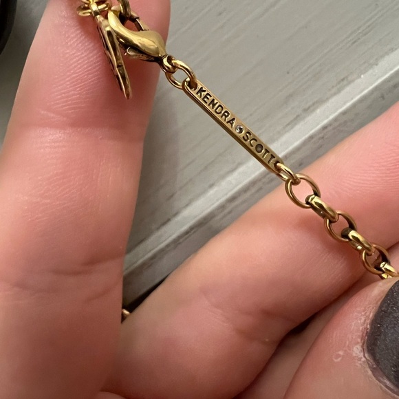 Kendra Scott Gold Iridescent Pendant Necklace - Picture 4 of 4